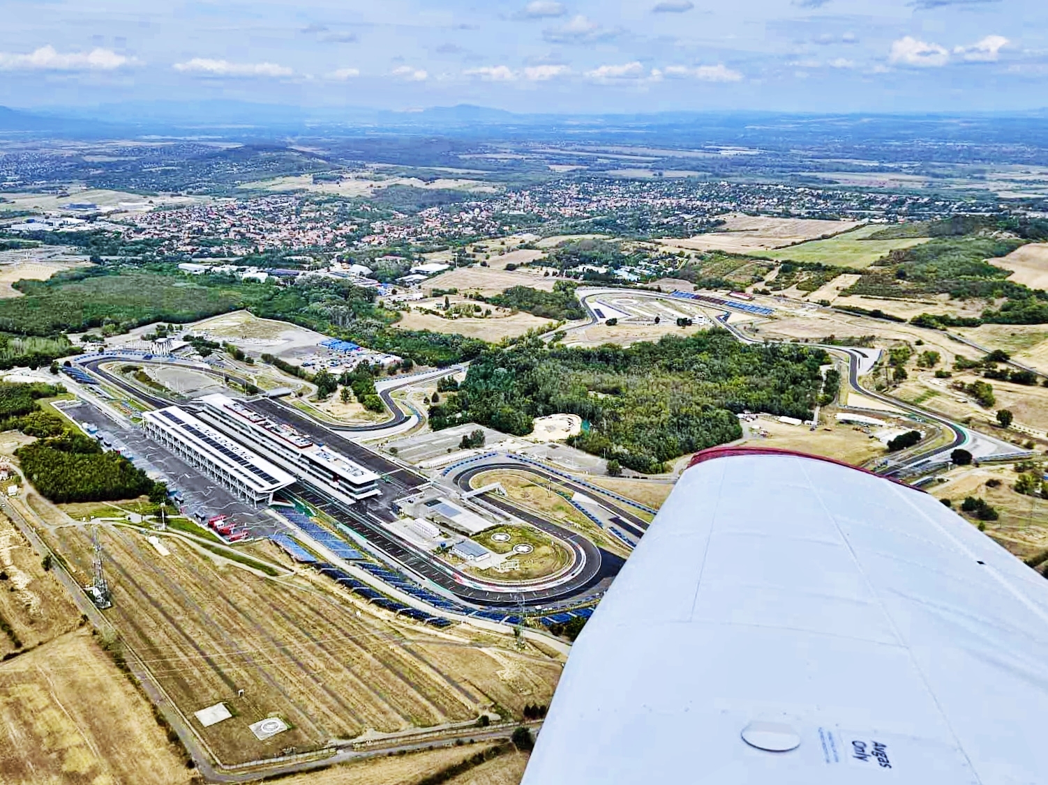 Flying image